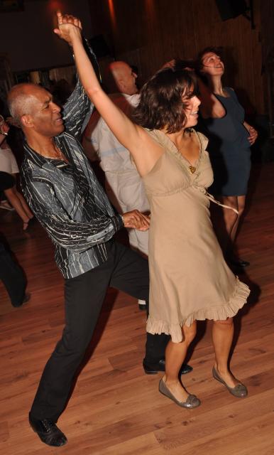 min 2010 04 18 station danse 213